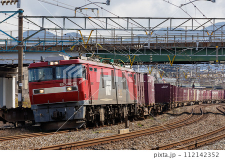 JR貨物EH500型電気機関車のコンテナ貨物列車 JR貨物EH500型電気機関車のコンテナ貨物列車 112142352