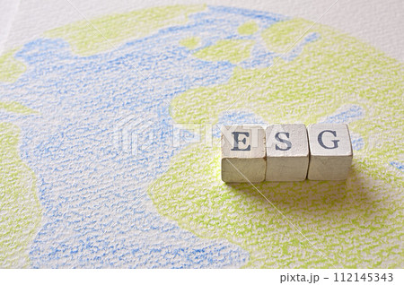 ESGのキューブ、アイキャッチ画像用 ESGのキューブ、アイキャッチ画像用 112145343