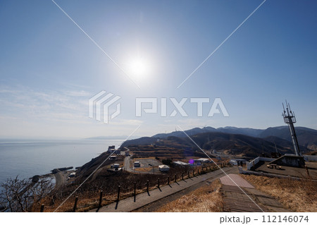 龍飛埼灯台から津軽海峡を観る(青森県) 龍飛埼灯台から津軽海峡を観る(青森県) 112146074
