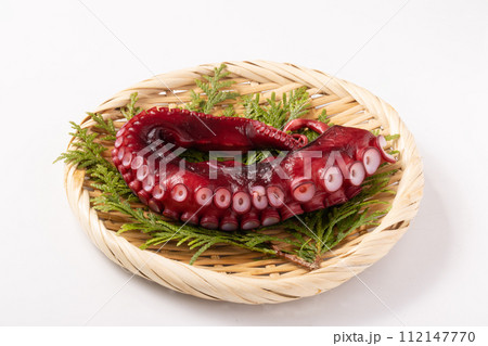 ［北海道産］刺身用　北海たこ（水だこ） 112147770