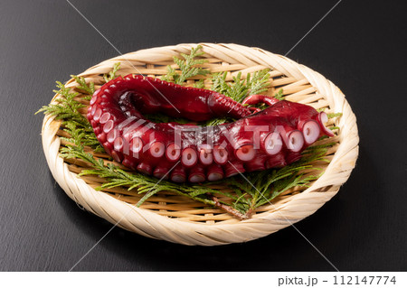 ［北海道産］刺身用　北海たこ（水だこ） 112147774