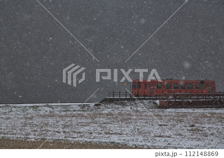 なごり雪の一乗谷朝倉氏遺跡 112148869