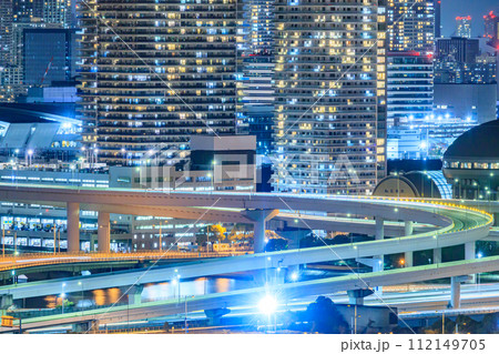【東京の都市風景】お台場から晴海方向の都市夜景 112149705