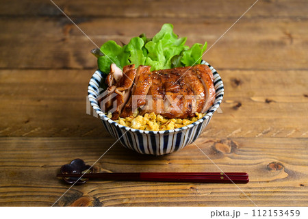 照り焼きチキン丼 112153459
