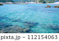 青い透明な海 112154063