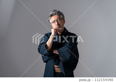 シニア男性 着物 グレー シニア男性 着物 グレー 112154398