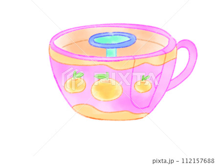 フルーツ柄のコーヒーカップ 112157688