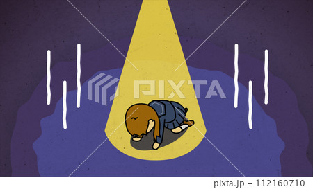 文字なし・四つん這いでショックを受けるOL女性のイメージカット 112160710