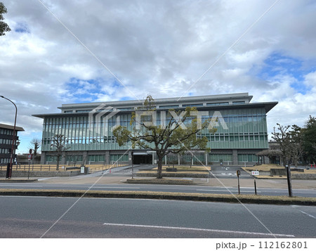 奈良地方裁判所・奈良家庭裁判所・奈良簡易裁判所 112162801