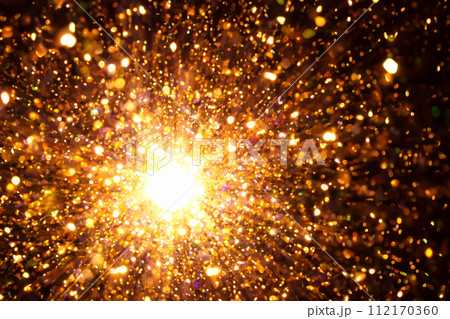 キラキラが広がる背景素材 13 キラキラが広がる背景素材 13 112170360