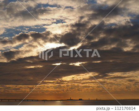 関西国際空港の夕景 112170814