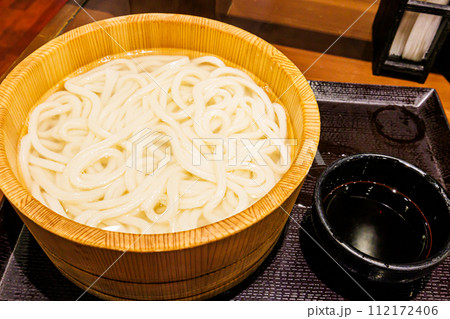 丸亀製麺 釜揚げうどんの写真素材 [112172406] - PIXTA