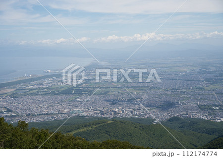 北海道札幌市手稲区の手稲山山頂からの風景写真 北海道札幌市手稲区の手稲山山頂からの風景写真 112174774