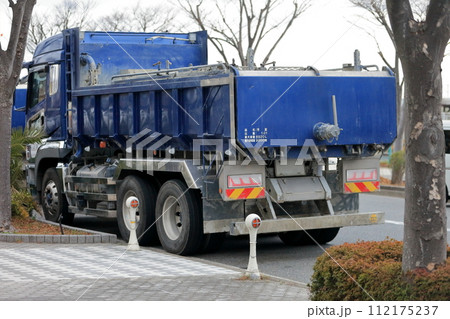 産業廃棄物収集運搬車 産業廃棄物収集運搬車 112175237