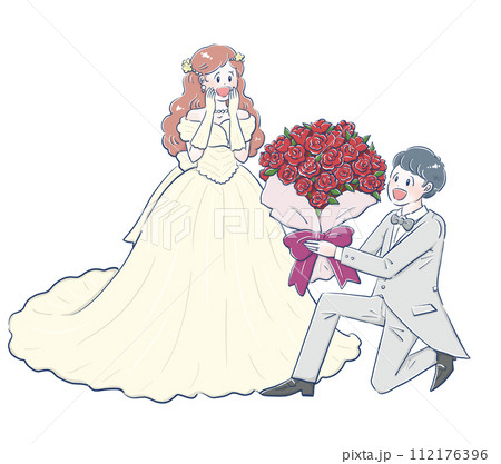 結婚式　プロポーズ　新婦にバラの花束を渡す新郎 112176396