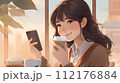 コーヒーブレイク中の女性 112176884