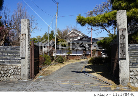 山梨県中巨摩郡昭和町の浄心寺の風景 112178446