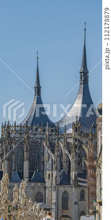 チェコの世界遺産のある街のクトナー・ホラのきれいな街の風景 112178879