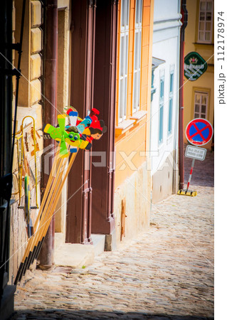 チェコの世界遺産のあるクトナー・ホラの街の景色 112178974
