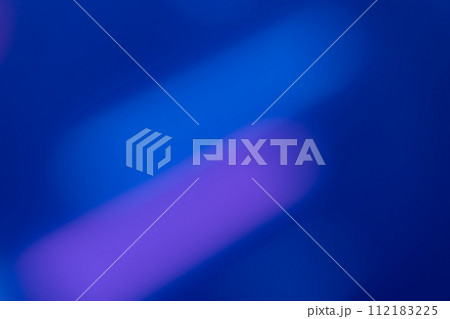 背景素材　グラデーション　ブルー 112183225