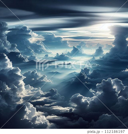 雲の上から流れる雲 112186197