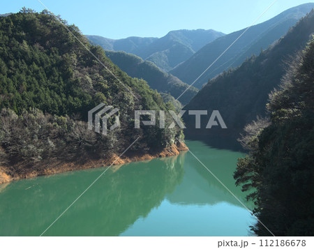 大井川鐡道 奥大井湖上駅 12月の晴れの日 大井川鐡道 奥大井湖上駅 12月の晴れの日 112186678