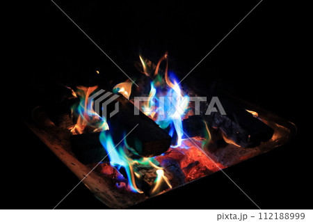 レインボー焚火 112188999