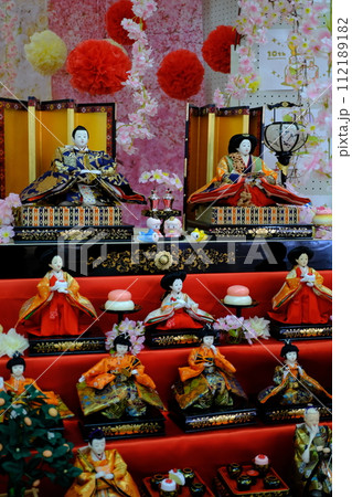 ひな壇 112189182