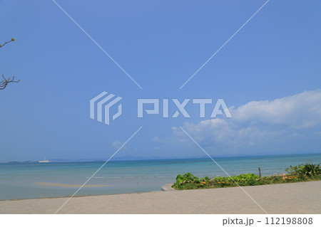 沖縄の青い海 沖縄の青い海 112198808