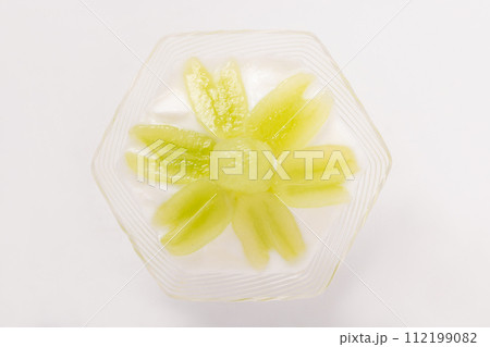 ぶどうとヨーグルト ぶどうとヨーグルト 112199082