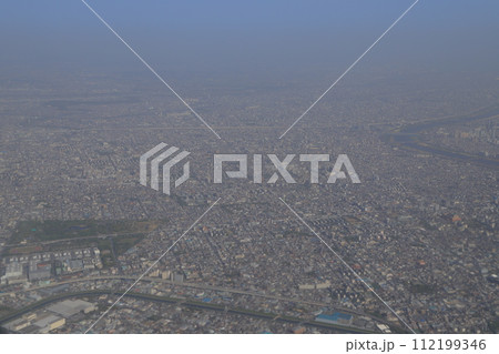 上空から見た都市風景 112199346