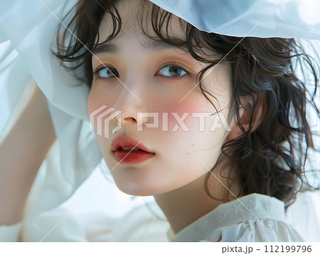 ナチュラルビューティー - シンプルな美しさを持つアジア人女性 ナチュラルビューティー - シンプルな美しさを持つアジア人女性 112199796