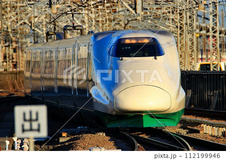 200系リバイバルカラーを纏った…E2系新幹線　東北新幹線 112199946