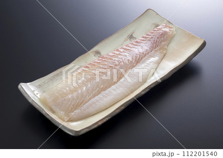 ヒラメの刺身 112201540