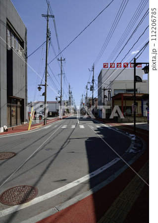 福島県白河市本町通りの街並み 112206785