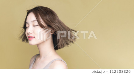 女性のヘアケアイメージ 112208826