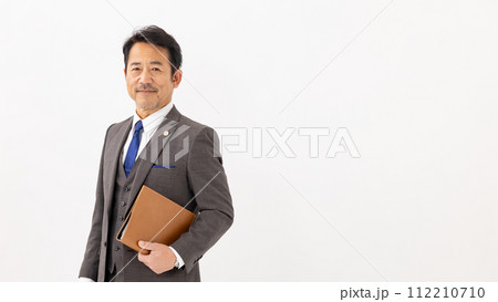 ビジネスマン　弁護士　お任せ 112210710
