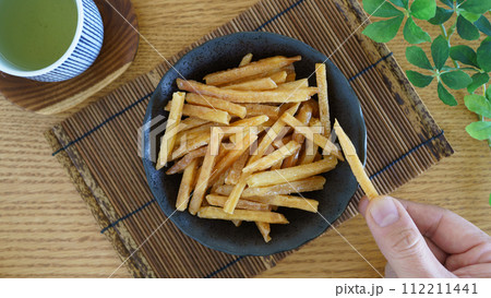 芋ケンピと緑茶 112211441