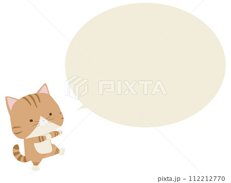 案内する茶トラ猫。吹き出し付き 112212770
