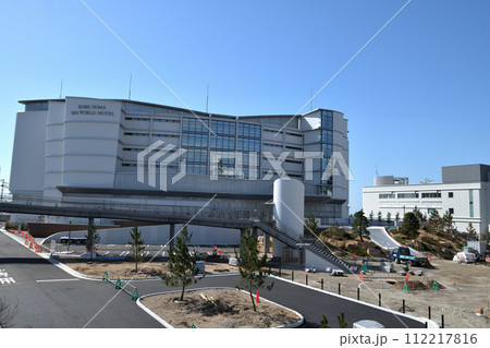 須磨海浜公園　完成近づく神戸須磨シーワールドホテル 112217816