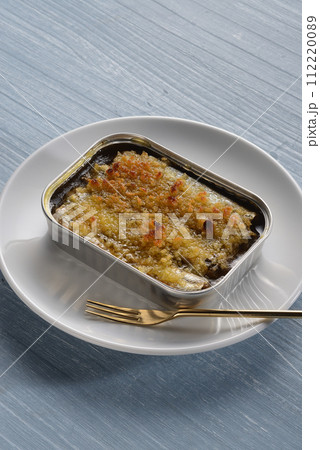 パン粉をかけて焼いたオイルサーディン 112220089