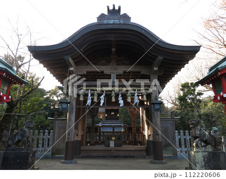 江の島の江島神社（奥津宮） 112220606