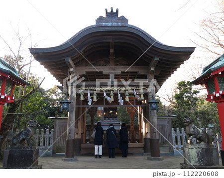 江の島の江島神社（奥津宮） 112220608