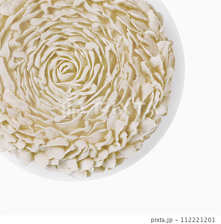 Delicious light ice cream cake with roses cream 112221201