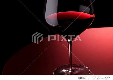 Elegant Red Wine Glass 112229787