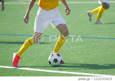 サッカー　フットボール 112235825