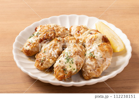 鶏つくねのチーズ焼き 鶏つくねのチーズ焼き 112238151