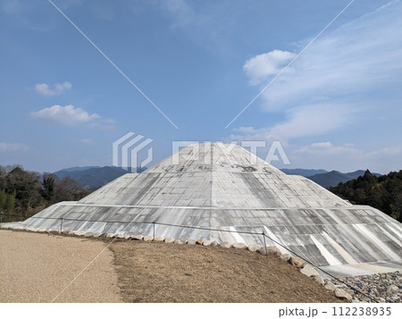山と牽牛子塚古墳 112238935