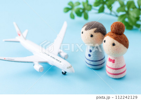 飛行機と夫婦 112242129