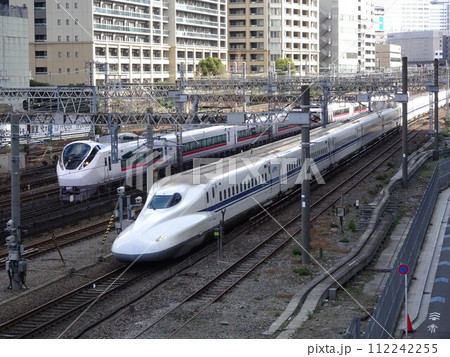 特急ひたちと並走する新幹線 特急ひたちと並走する新幹線 112242255